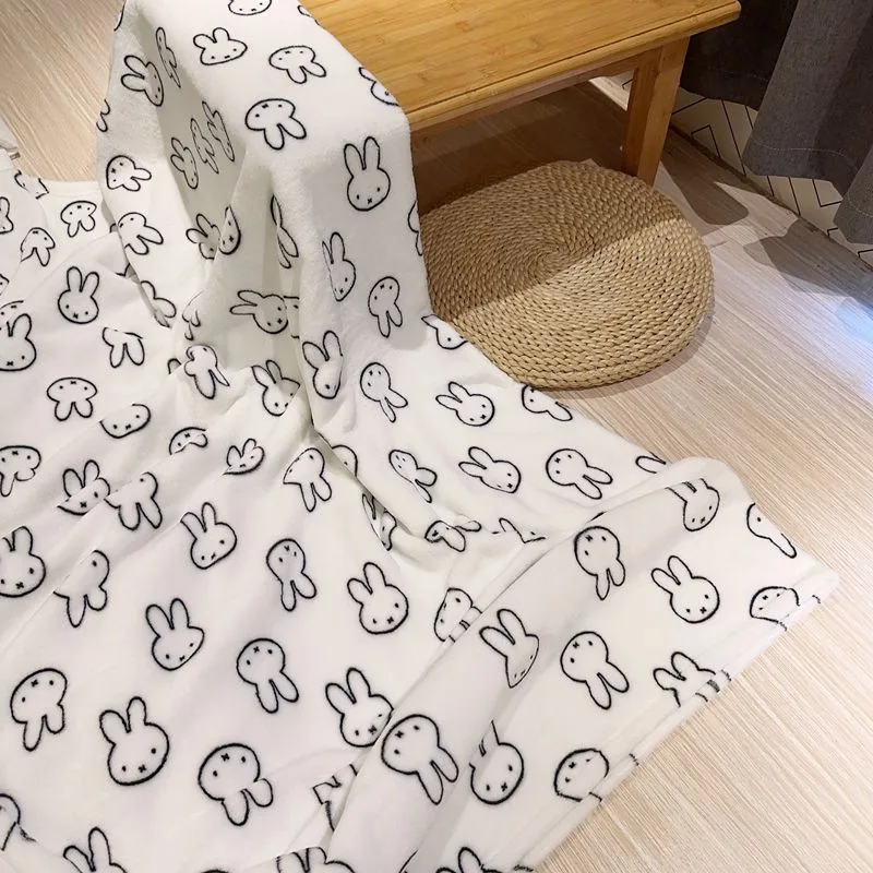 Kawaii Miffy Battaniye Flanel  - Home Textiles Blanket incelemesi ve fiyatı